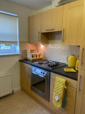 Workers 3 bedroom beach boulevard apt